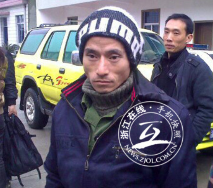 "犀利哥"当红时,也只赚了几万块!他过去不要出名,现在