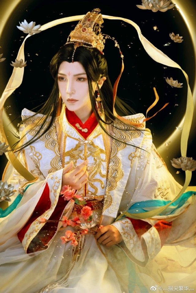 《天官赐福》太子悦神cos,绝美如画,每一张皆是视觉盛宴