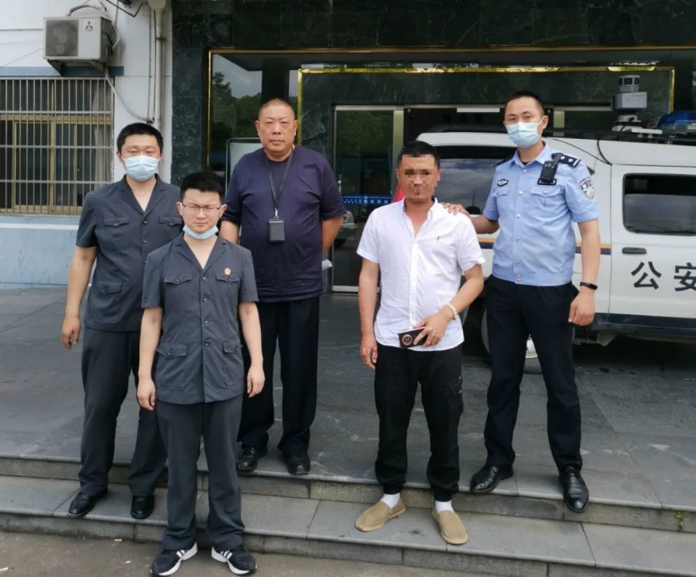 我为群众办实事慈溪公安协助拘传十三起民生案件一日结