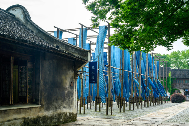 乌镇旅游,不可错过这处蓝印花布作坊,尽显古老与小清新风情