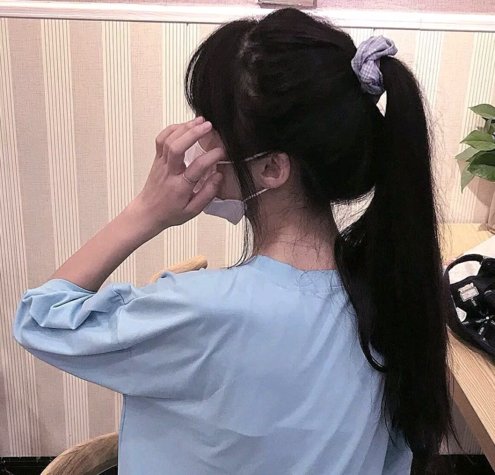 粉丝求图:0612高马尾学生头像