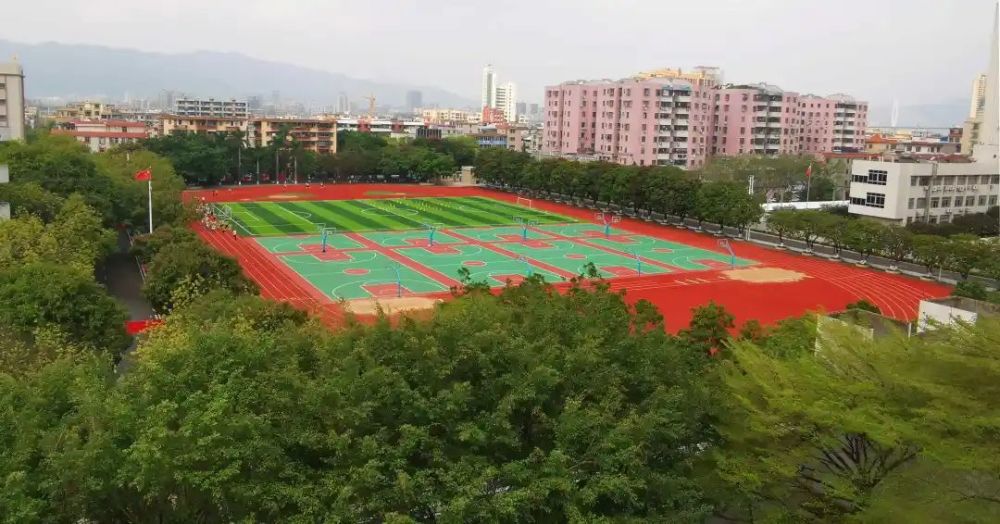 肇庆市高要区第一中学正在参加全国特色