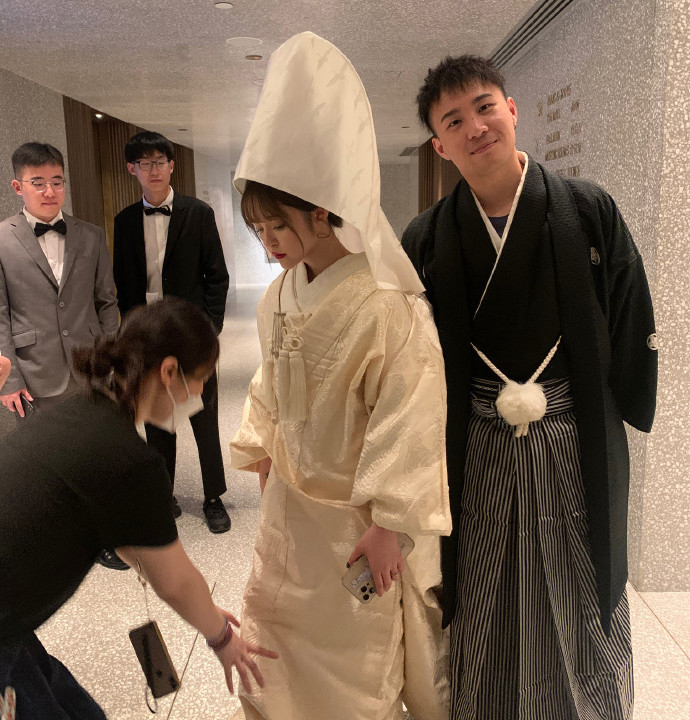 披麻戴孝?22岁女孩办"日式婚礼"被怼回应:我又不是中国人!
