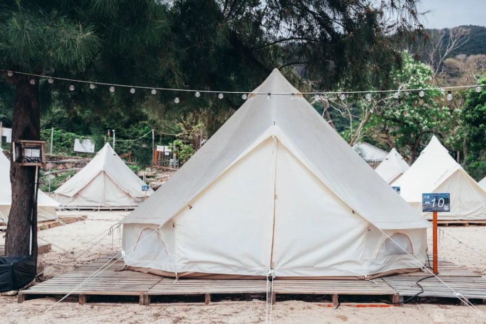 深圳海边露营庄园来了,走出帐篷就是海!