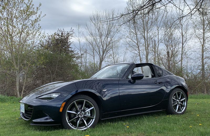 2021款马自达mx-5 rf gt:小型双门敞篷跑车的乐趣