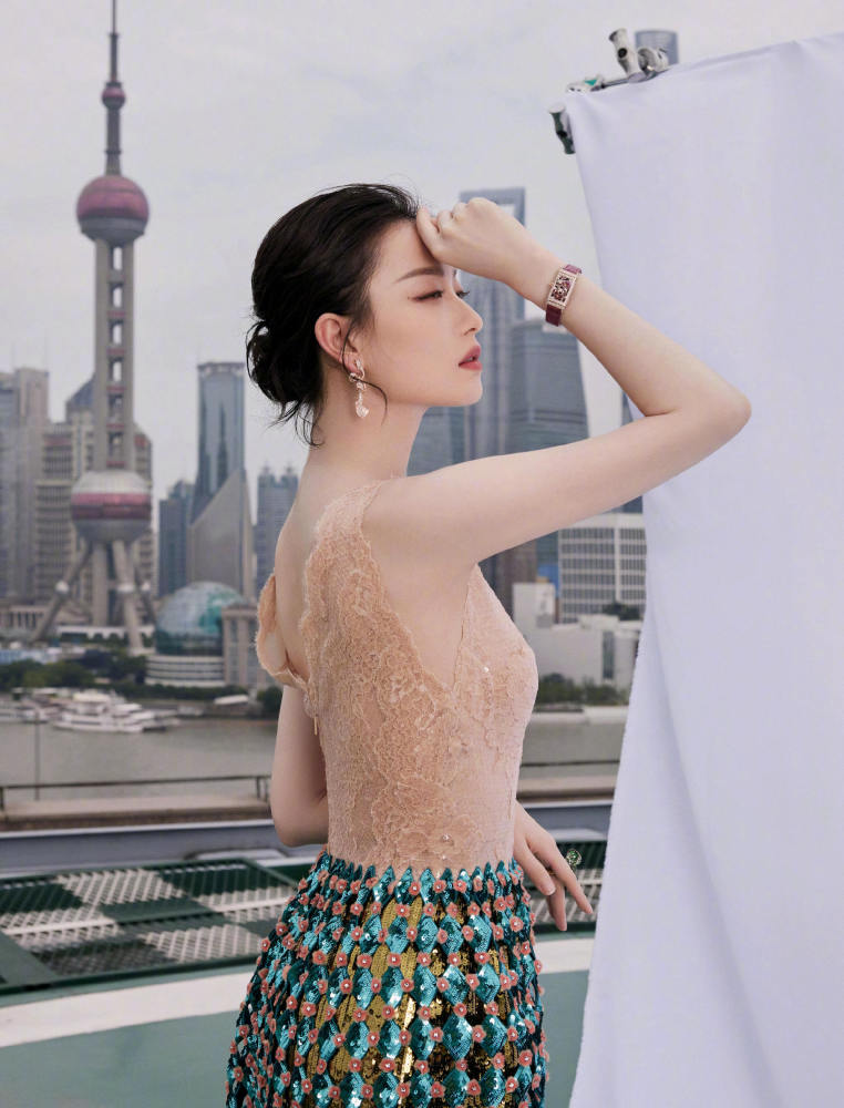 倪妮写真,气质高雅,时尚靓丽