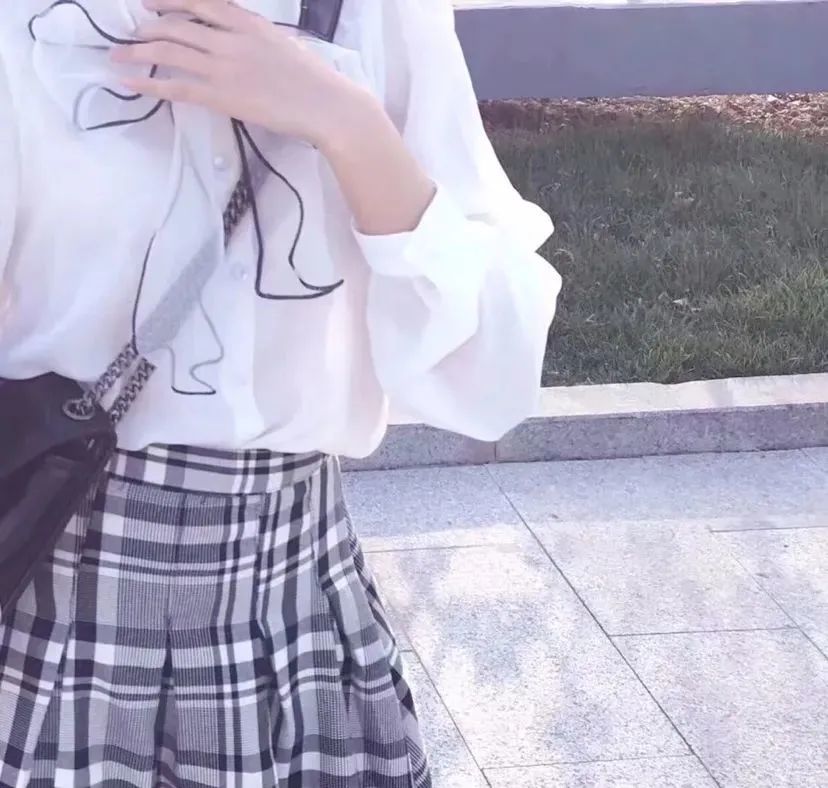 粉丝求图:0613制服jk部位女头