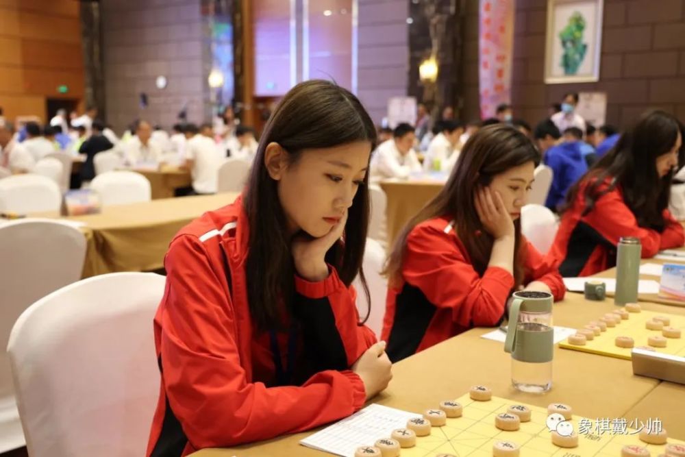 本届女子组前六名里非大师棋手仅有一位,即河北队李紫鑫,河北女队本届