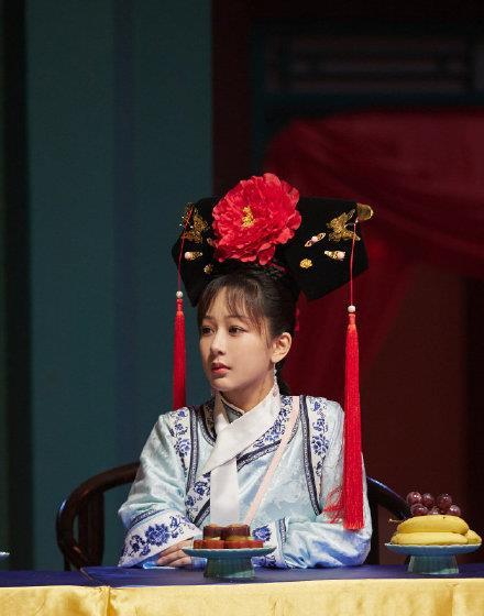 杨紫《萌探》cos紫薇俏皮可爱,谁还记得7年前她就曾在