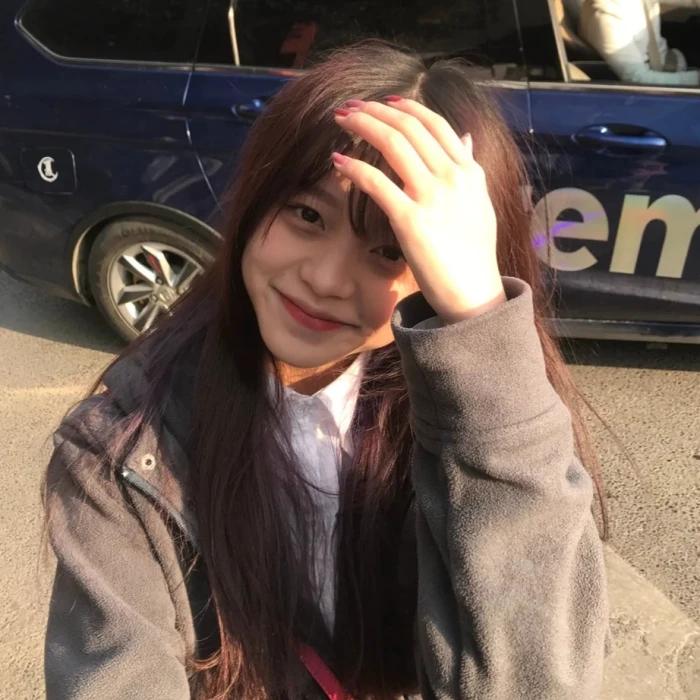 ins风的qq头像/女头