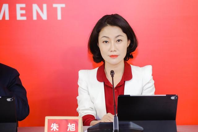 各个成功人士之所以能够成功也不是因为他们有天赋,而是因为他们能够