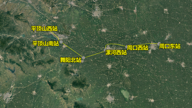 距离下一站平顶山南站大约30公里,估计用时6分钟.