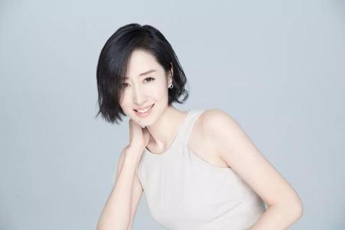 45岁的刘敏涛的长相怎么样?颜值在娱乐圈里能算个什么