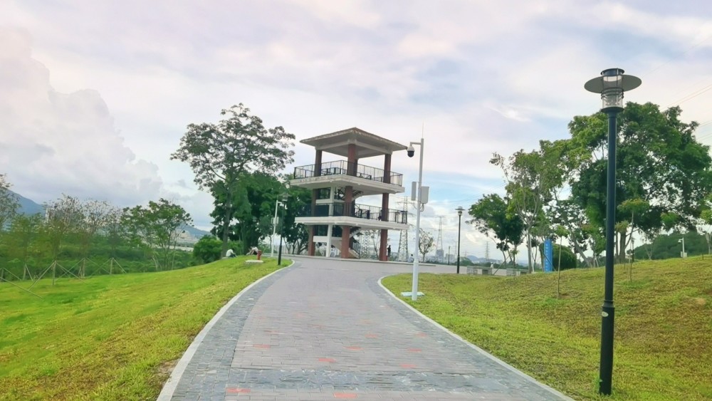 深圳宝安石岩湖湿地公园石岩环湖碧道地方很大风景很好