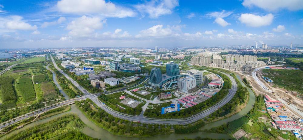 2015年,由上海交通大学,闵行区人民政府,上海地产集团三方合作共建的