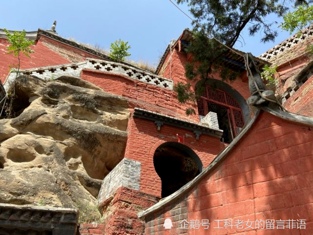 佳县云岩寺:建在云朵般岩石上的寺院