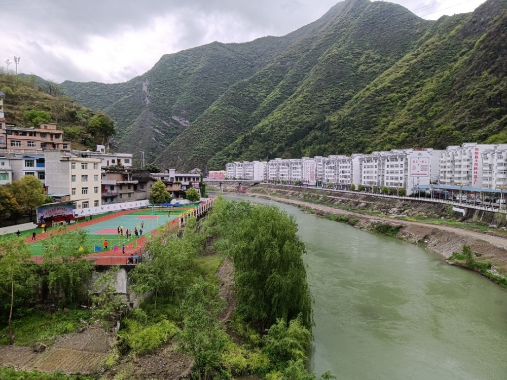 旬阳小河镇多少人口_旬阳市双河镇特产