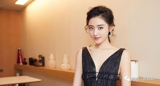 女星靠新金主洗白马赛克女星成功复出营销夫妻撕掉佛系假面