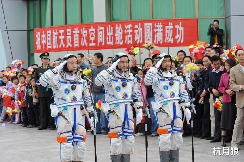 回顾中国载人航天历史 从神舟五号到神舟十一号