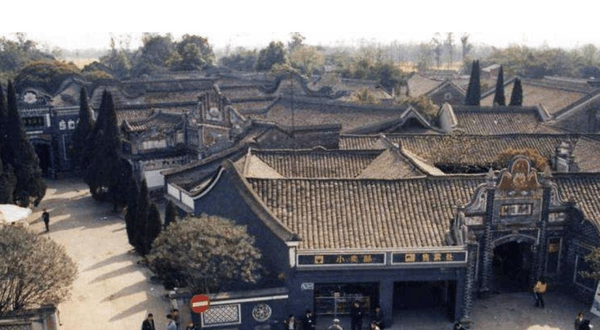 四川大地主刘文彩,到底有多富?77年前的祖宅,至今仍富丽堂皇