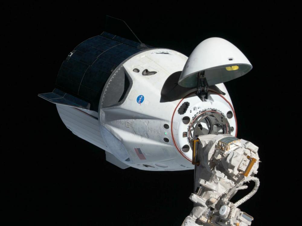 发射成功!神舟十二飞船对比space x龙飞船2号,孰优孰劣?