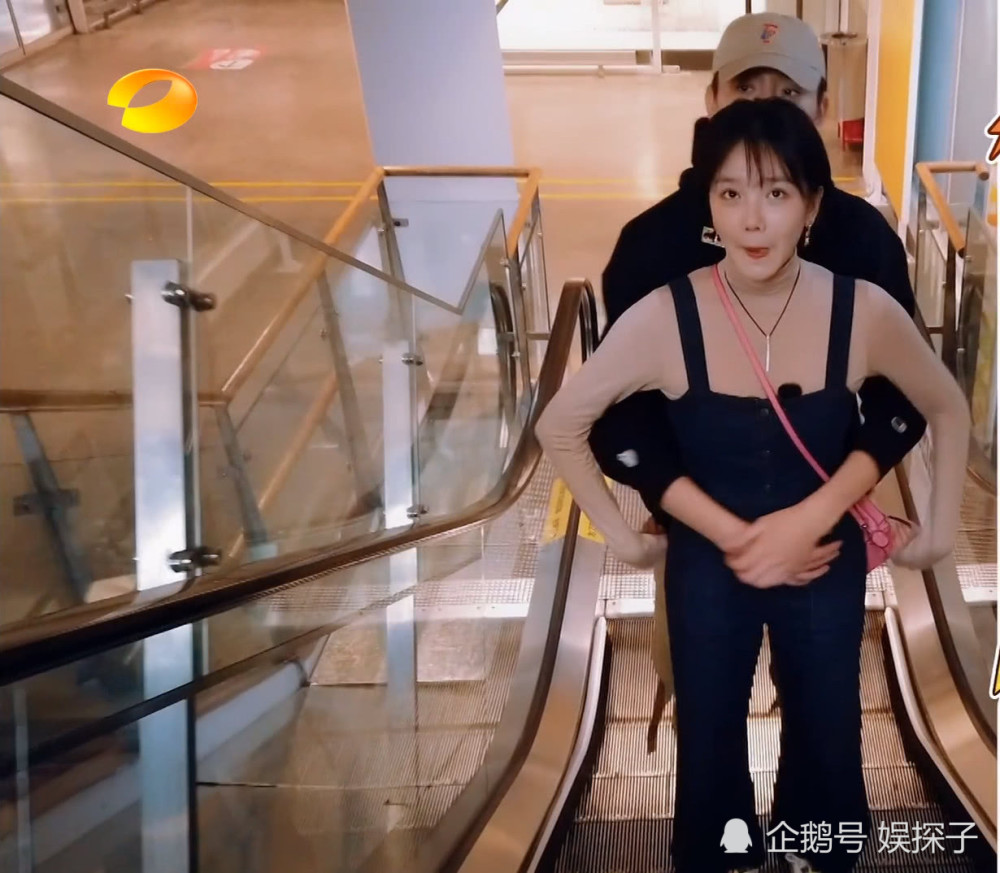 陈小纭吐槽前男友,直言跟弟弟恋爱就像带儿子,于小彤被躺枪