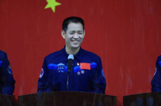聂海胜已第三度随神舟飞天,这个57岁的湖北男人有何特别之处?