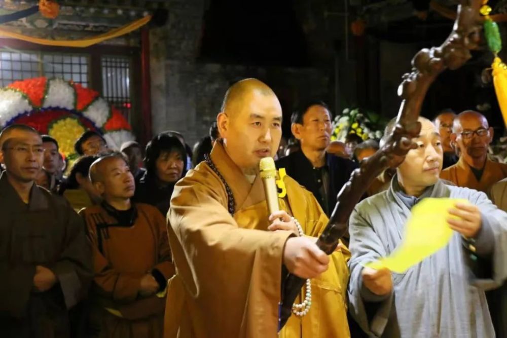 圣境法讯五台山金阁寺隆重举行广济老和尚追思法会暨起龛安葬法会