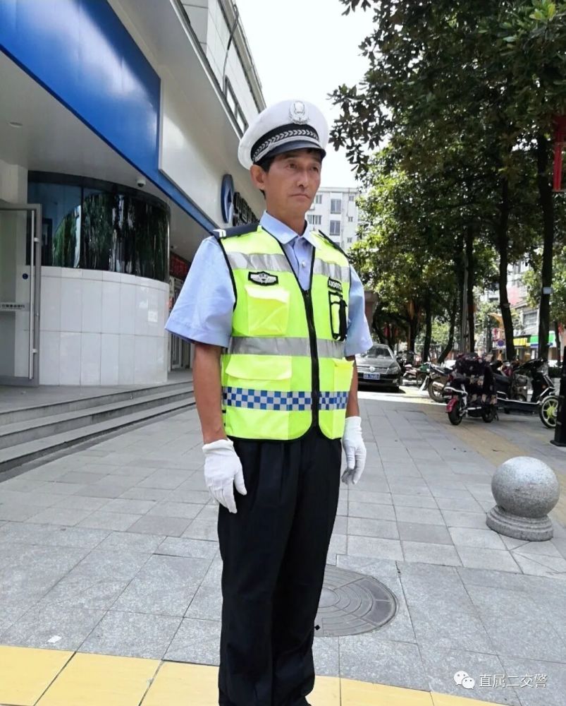 喜报南昌交警直属二大队熊奇入选中央政法委5月平安之星候选人