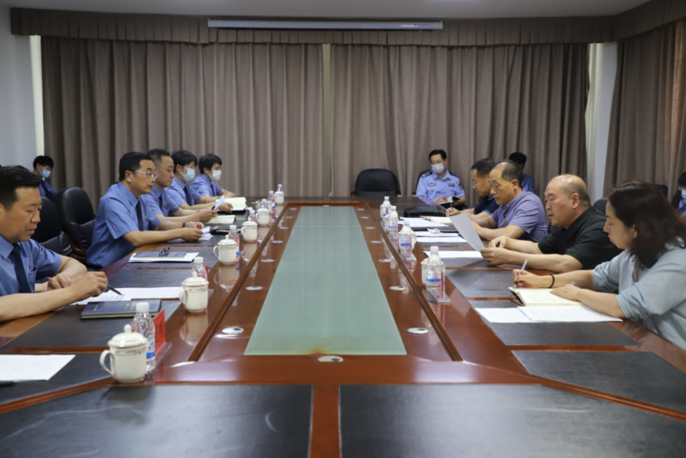 辽阳市人民检察院召开领导班子扩大会议通报查纠整改情况并作政治承诺