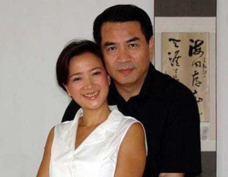 唯一演过四大名著女星,抛弃初恋转身嫁3婚许亚军,现在