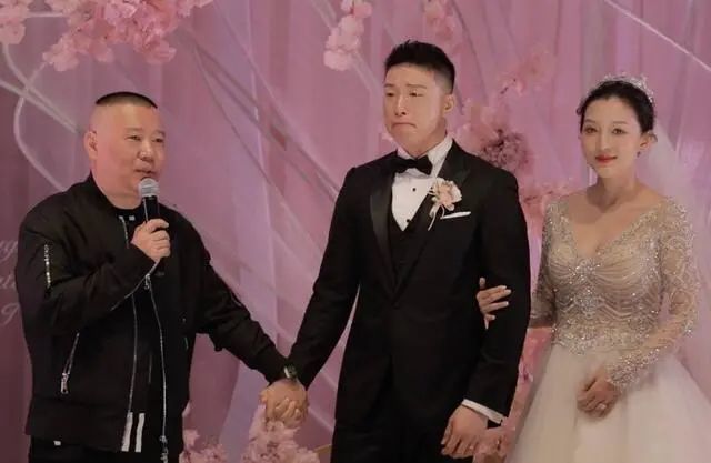 梦见老婆穿婚纱_鞠婧祎穿婚纱的照片(3)