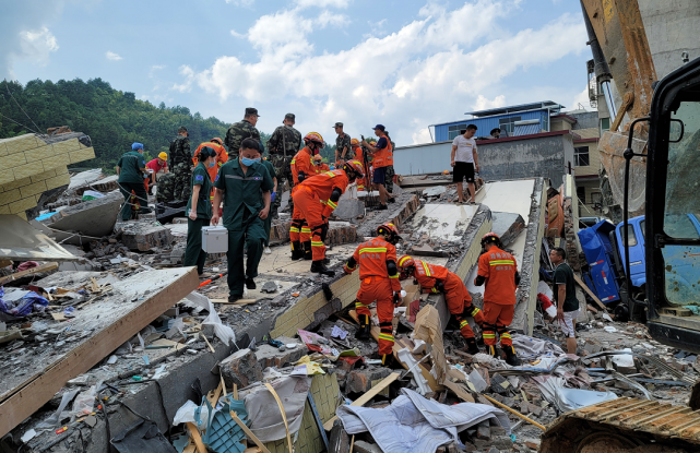 44分河南省周口市淮阳区中州国际五星级酒店新建项目工地发生涉险事故