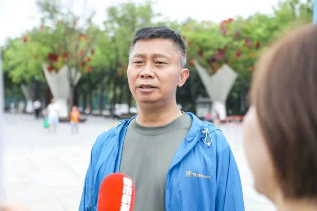 常东涛接受采访怡康医药商采中心otc部部长吴梅梅接受采访