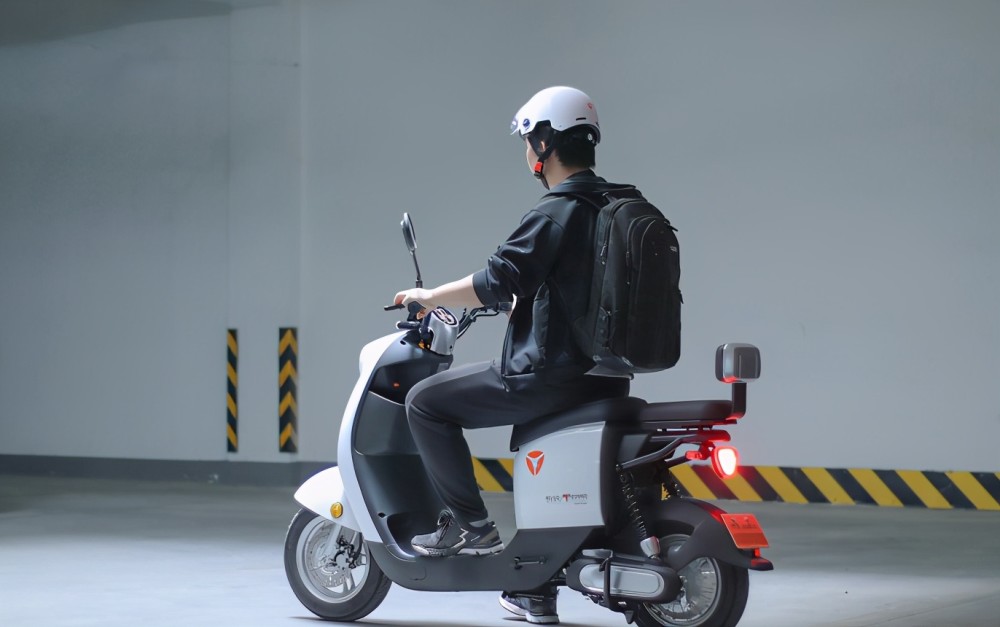 上榜的第三名 雅迪t5冠能版