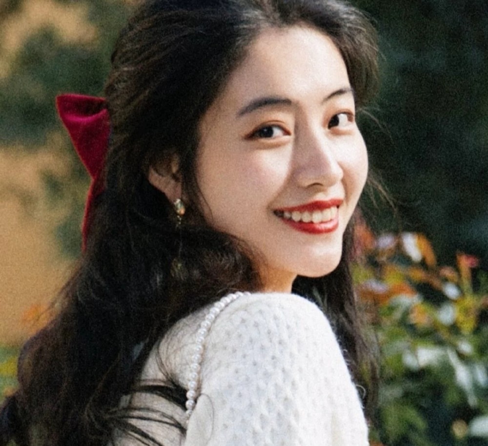 ins超美的复古港风女生头像～只要来日可期,今天就值得欣喜