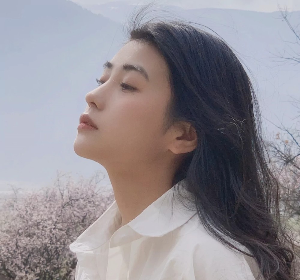 ins超美的复古港风女生头像～只要来日可期,今天就值得欣喜