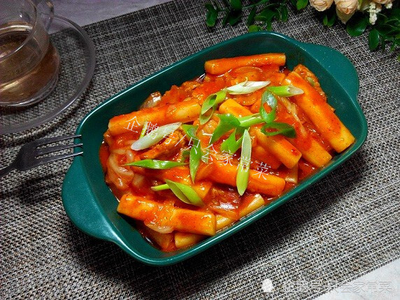 也是真的好简单!五花肉泡菜炒年糕,了解