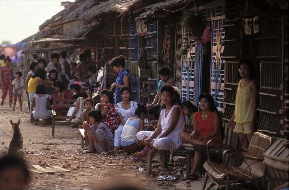 罕见的柬埔寨老照片,看了恍如隔世