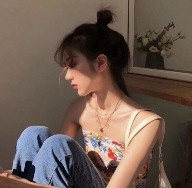 特别撩人的女生真人头像
