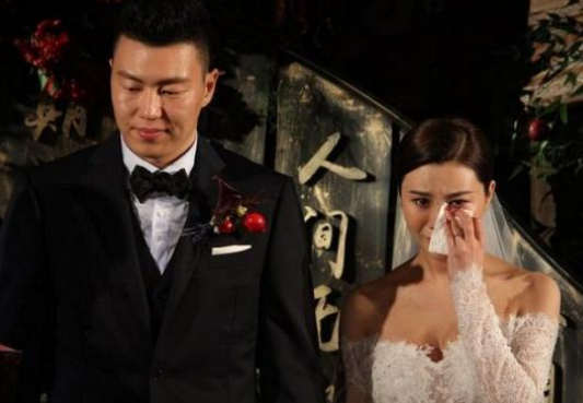 恭喜!男篮国手李根再婚 与前妻开撕半年后迎娶小娇妻!