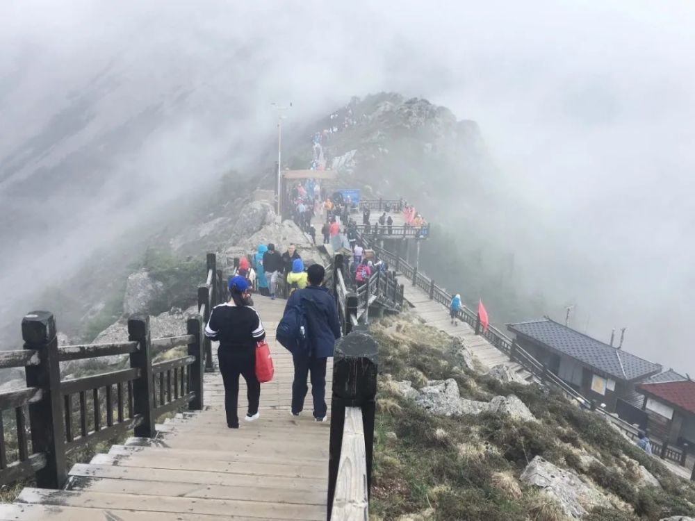 实拍宝鸡太白山国家森林公园,乘坐天下索道看山上美景!