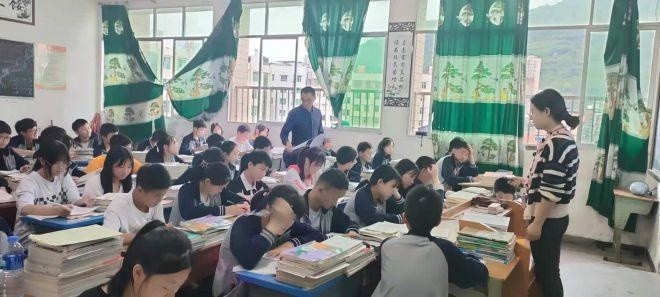 宣汉县圣灯中学开展教育"三乱"专项整治行动