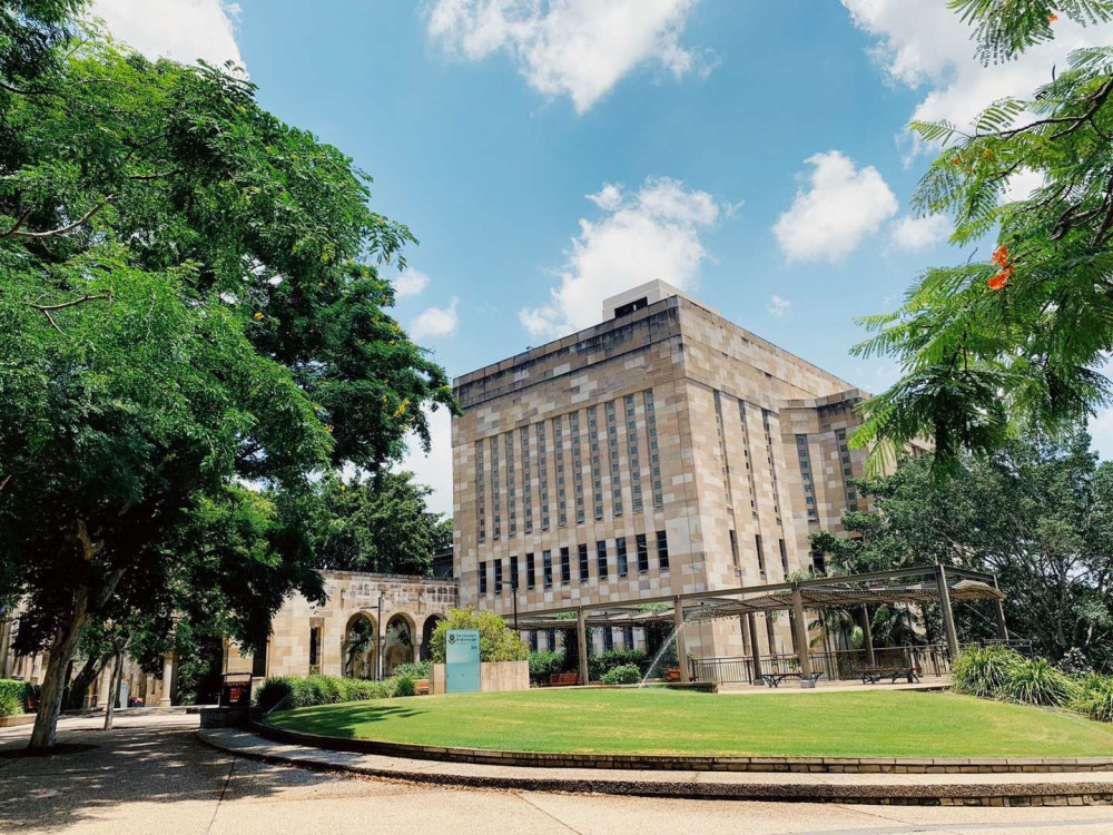 官方发布:昆士兰大学最新高考直录分数线及适用课程