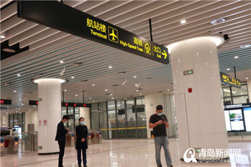 相比流亭机场,胶东国际机场实现了地铁站与航站楼的无缝衔接,7元的