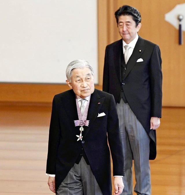 日本天皇的家族遗传病你看出来了吗御用摄影师一直在回避