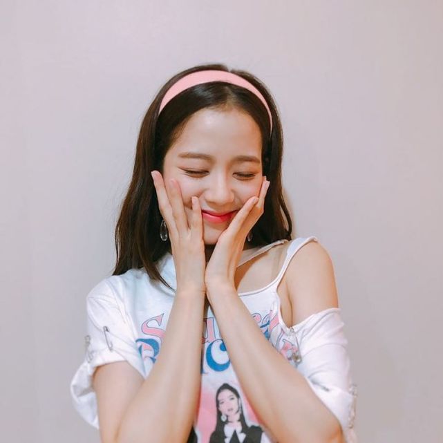 身高162cm的 blackpink jisoo,气质清丽7个"女友风"