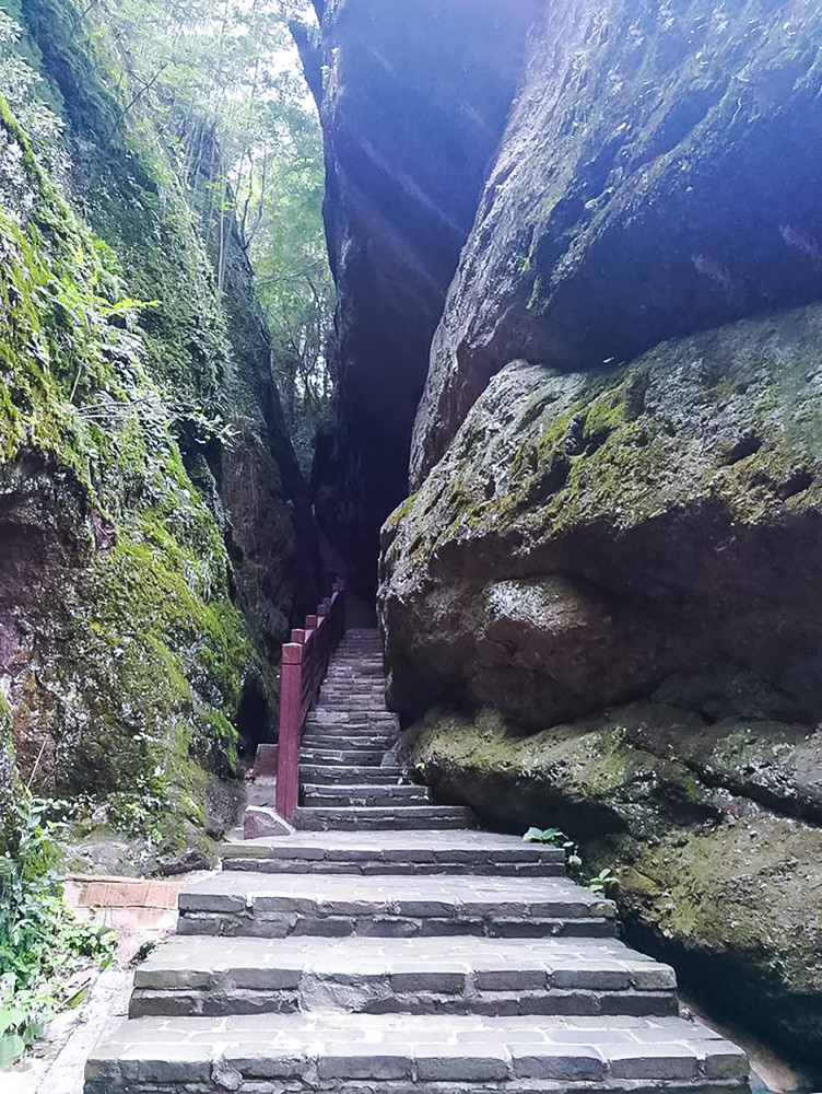 江西宁都县翠微峰,景色迷人,人文丰富,美不胜收