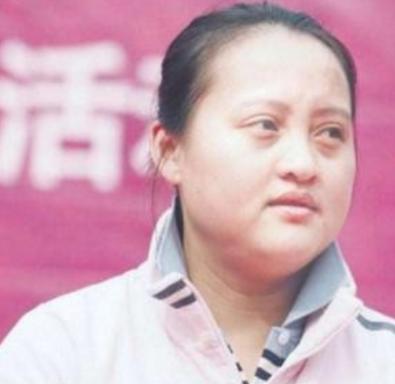 羽毛球名将龚智超,嫁画家老公儿子听话,如今官至副主任