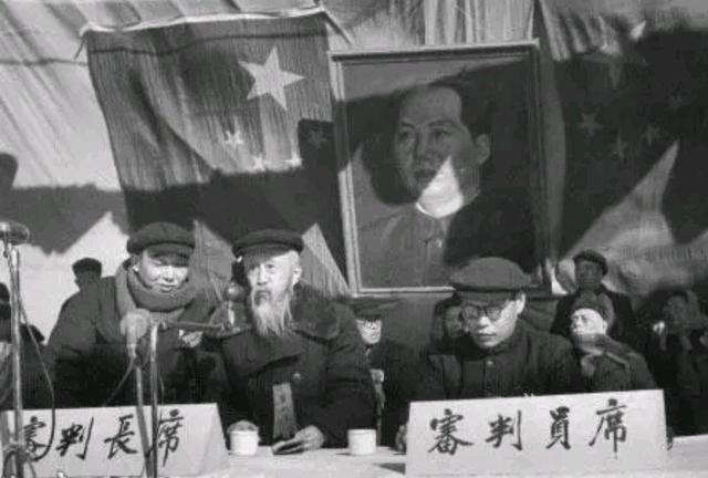 新中国首个被枪毙的大老虎拒不认罪公安部处长副厅级